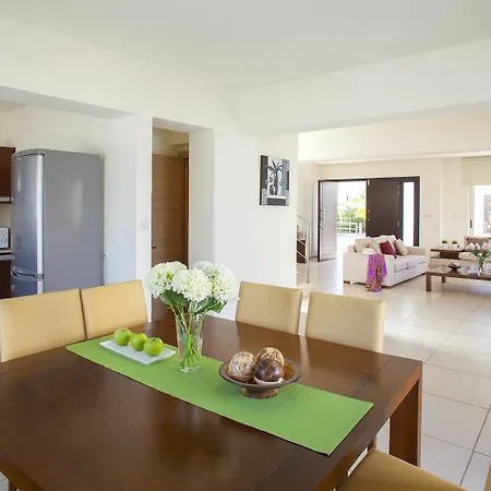 Athina 8 Apartment *