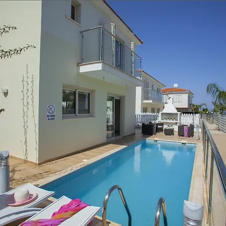 Athina 8 Apartment *