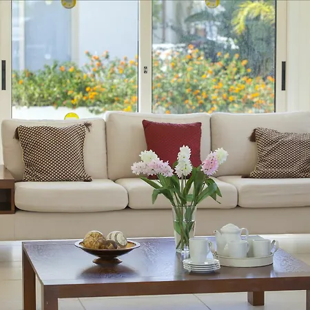Apartment Athina 8 *