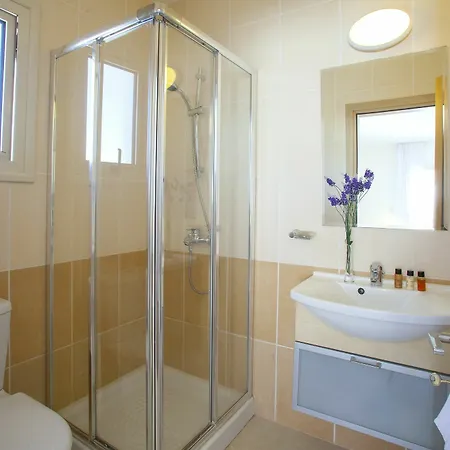 Athina 8 Apartment *